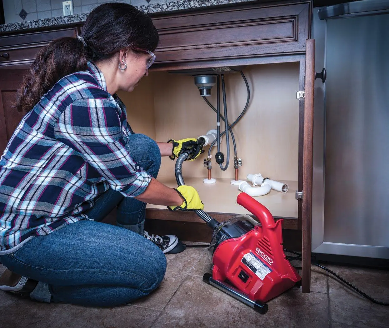 Destape de cañerías con máquina eléctrica Ridgid en Ñuñoa